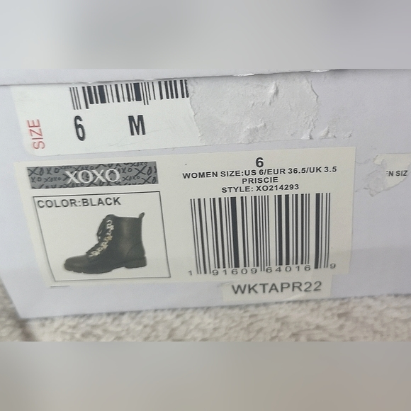 Boots XOXO. Size 6M. - Picture 5 of 9